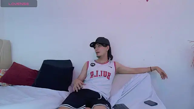 sweetauracouple's Live XXX Chat