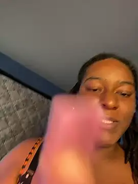 GirthGoddessCoco's Live XXX Chat
