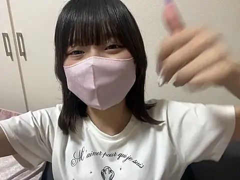 ribonchan_nyqx Adlı Modelin Canlı XXX Sohbeti