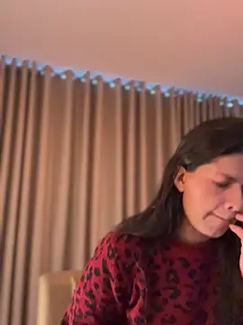 Zandrina 即時 XXX 聊天