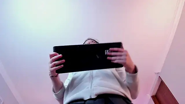 Nina_Ford 即時 XXX 聊天