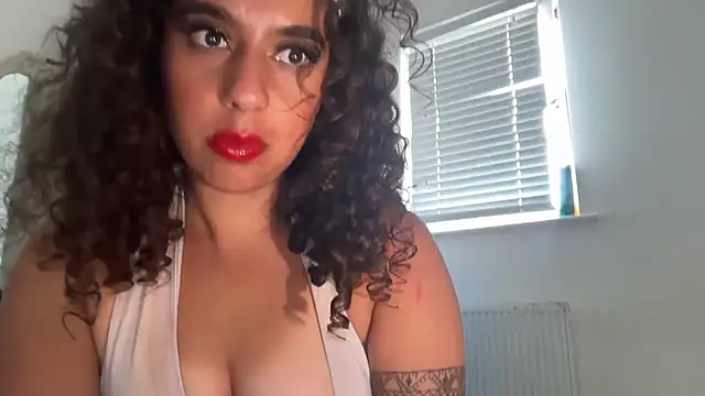 fayfay2002 Live XXX Chat