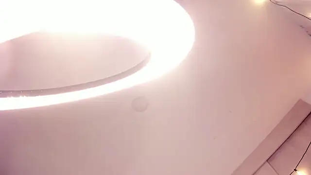 Melina_Ferrer1 即時 XXX 聊天