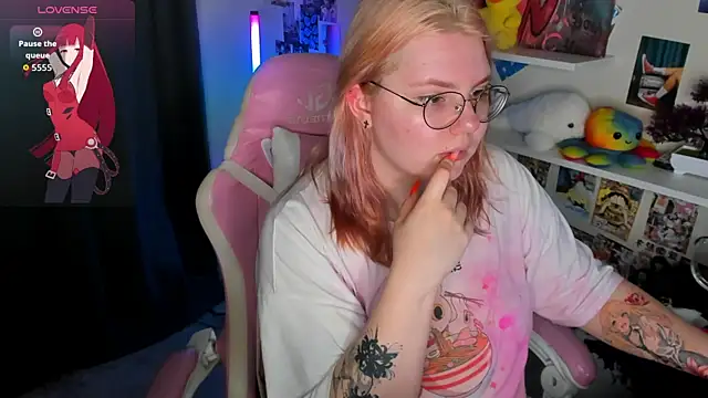 Chatroom XXX en direct de Alice_Kitagawa