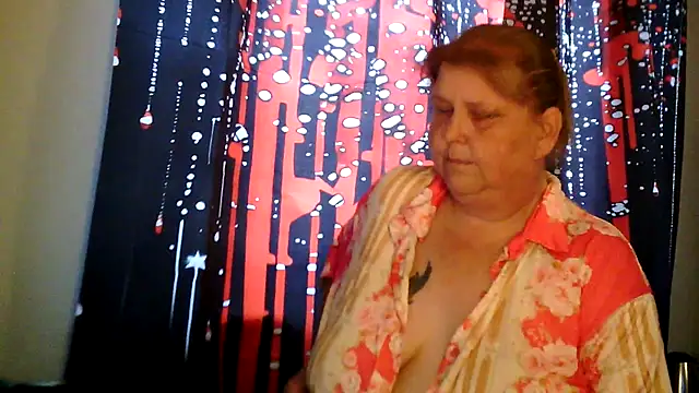 Sylviastar46's Live XXX Chat