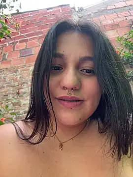 Živý XXX chat Emily_Gomezz