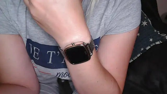 XXX chat uživo modela LaRa_forU