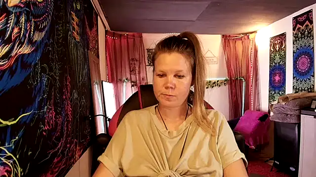 CallMeMaria Live XXX Chat