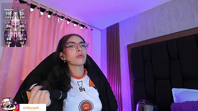Molly_A Live XXX-Chat