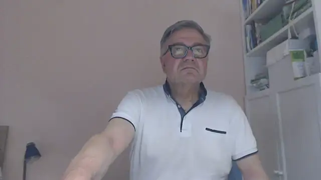 YOU6me XXX чат на живо