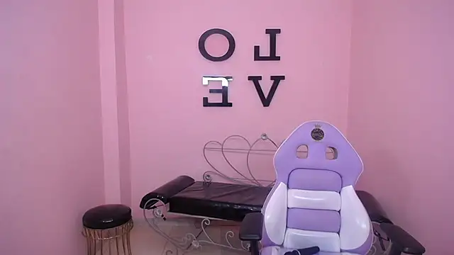 XXX chat uživo modela _sofia_smth_xx