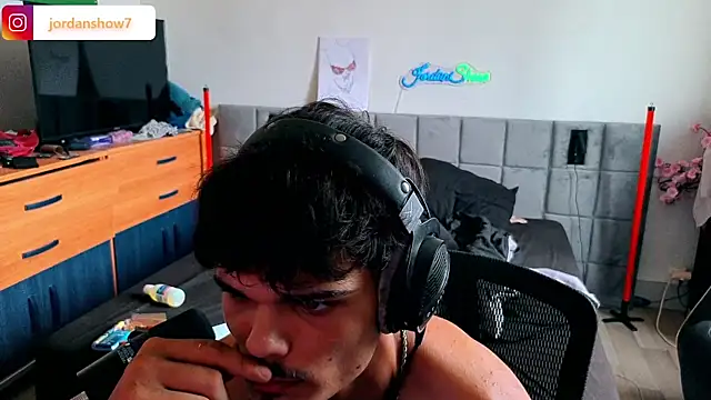JordanShow Live XXX-chat