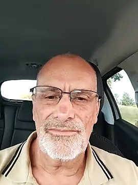 הופעת וובקאם של lui8181