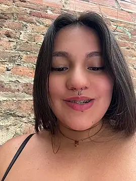 دردشة Emily_Gomezz الجنسية المباشرة