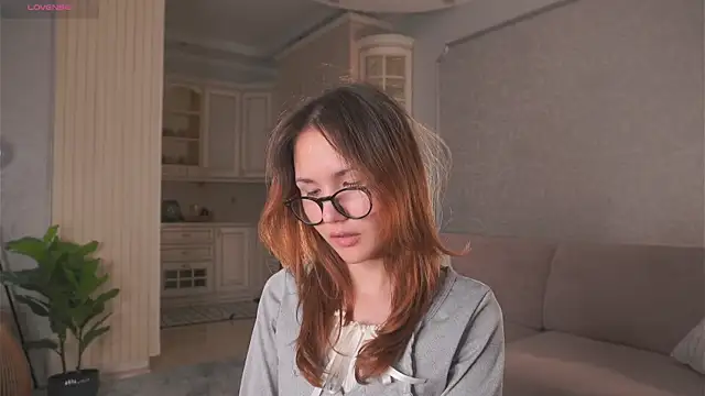FrediaPfeiff's Live XXX Chat