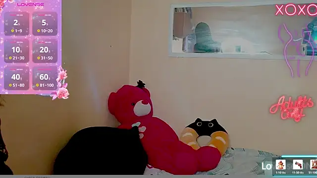 Luna_Moonfang live XXX chat