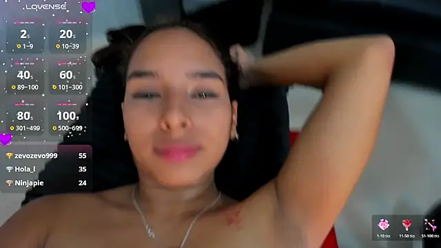 Luciaoregon's Live XXX Chat