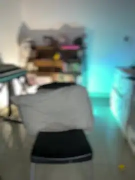 NikkiNix Adlı Modelin Canlı XXX Sohbeti