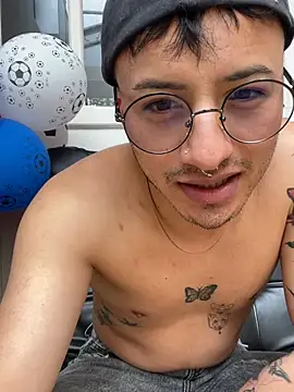 Dereck_Klain Adlı Modelin Canlı XXX Sohbeti