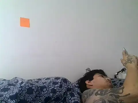 9EddieBoi4 Webcamshow