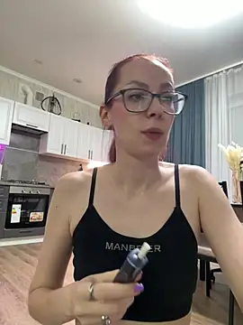 RussianGirls_ 现场XXX聊天
