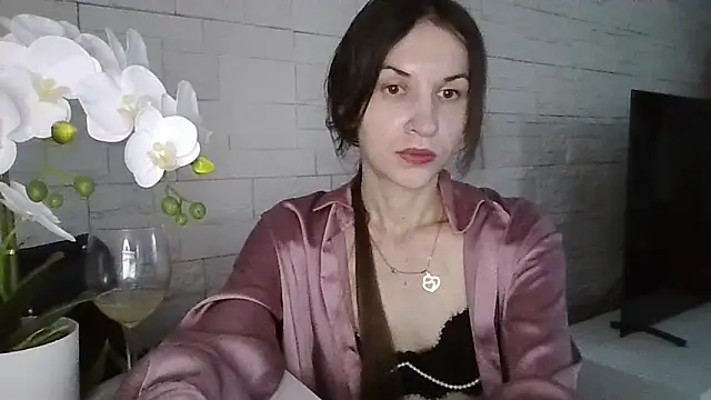 Chatroom XXX en direct de JuliaLovely