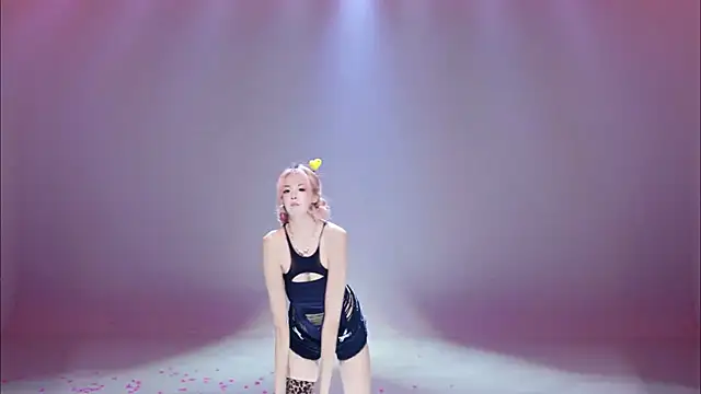 CSC-77のライブXXXチャット