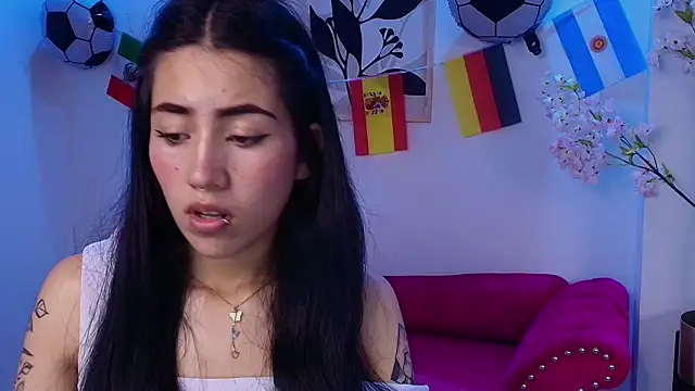 Rainy_doll Adlı Modelin Canlı XXX Sohbeti