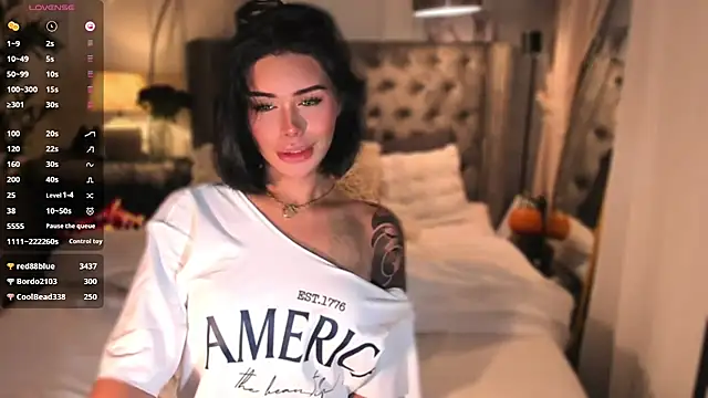 Chat XXX en directo de ParisianDoll