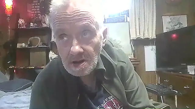 Chat +18 de Makowboy ao vivo