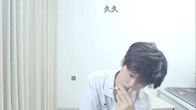 AsedfR-899 现场XXX聊天