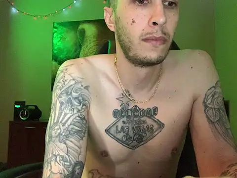 JuicyJoshy – Naživo XXX chat