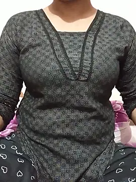 Tanha18's Live XXX Chat