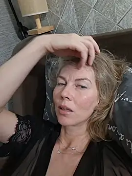 Chat XXX en directo de stellahere8