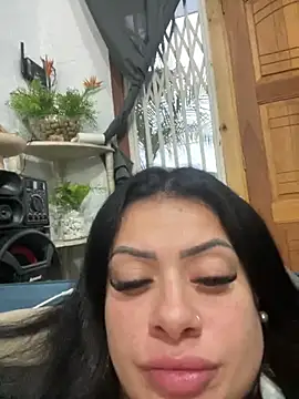 Chat +18 de belababyy ao vivo