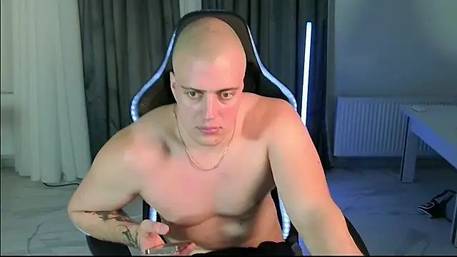XXX chat uživo modela Bigbaald