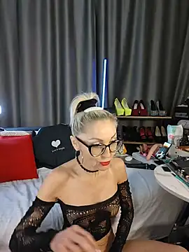 Chatroom XXX en direct de Milforja