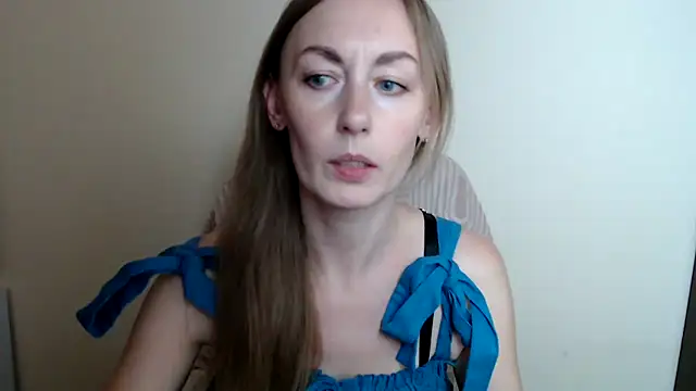 LiaSeass_'s Live XXX Chat