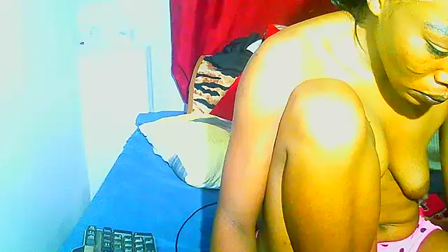 freaky_naughty Adlı Modelin Canlı XXX Sohbeti