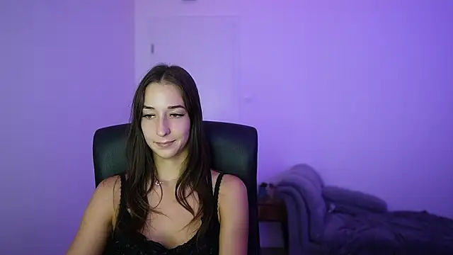 Crystalbrunette18 – Live XXX-chat