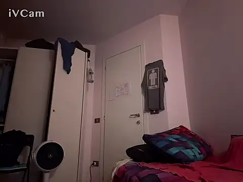 PierPesaroX Live XXX-chat