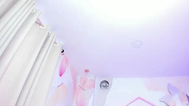 Millieskinny18 Live XXX-chat