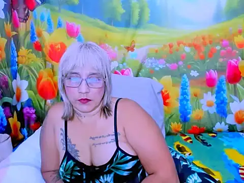Czat XXX na żywo – indianroxy