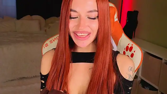 Regina_Amour 即時 XXX 聊天