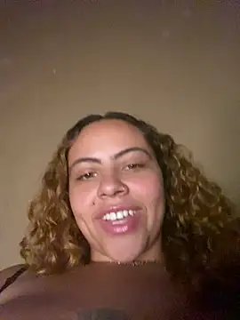 Chloe_Leaozinho 即時 XXX 聊天