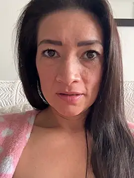 Yulia_sx লাইভ XXX চ্যাট