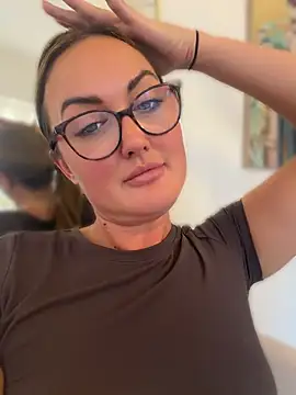 Crystal_xox's Live XXX Chat