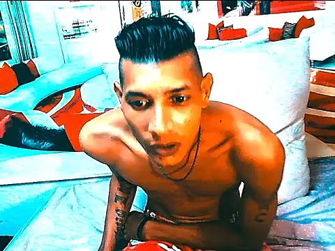 IndianSavageMale Chat XXX live