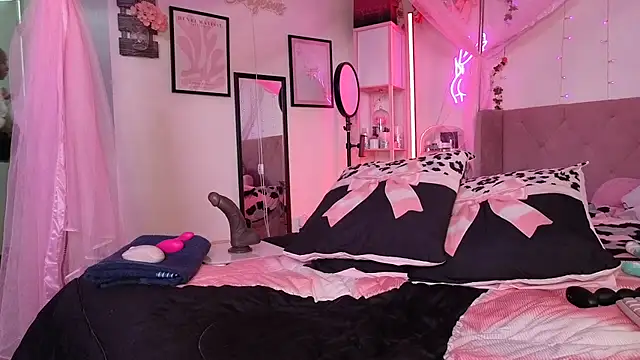 VixenCapriのライブXXXチャット