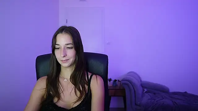 Chat XXX en directo de Crystalbrunette18